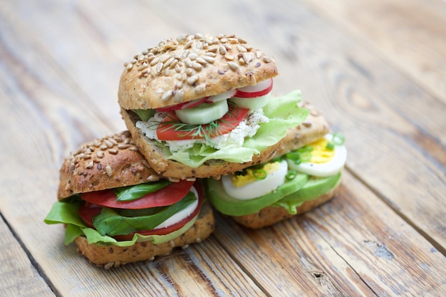 Close-up van brood op tafel