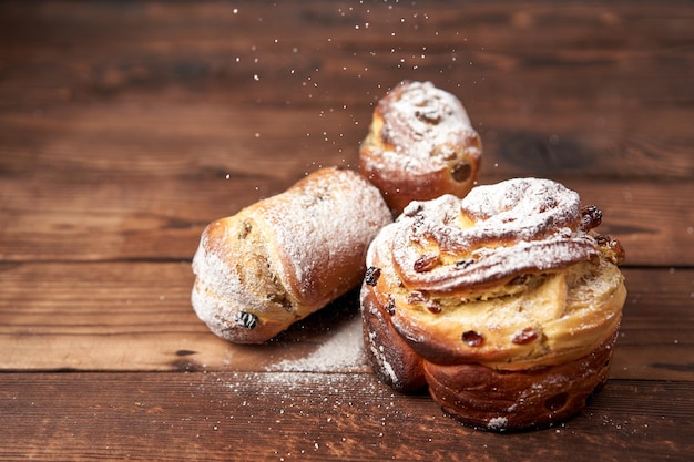 Foto close-up van brood op tafel