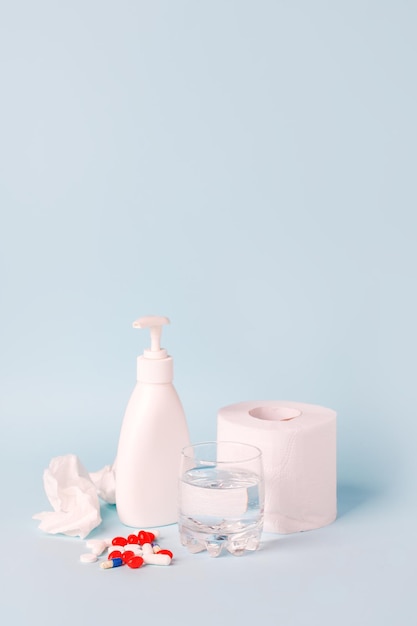 Close-up van de fles tegen een witte achtergrond
