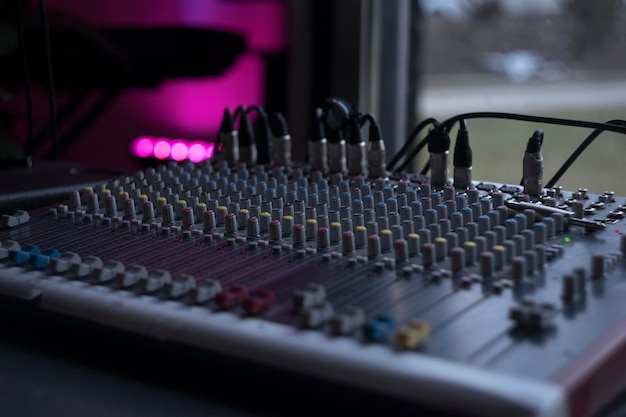 Close-up van de geluidsmixer