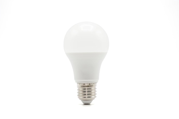 Close-up van de gloeilamp op een witte achtergrond