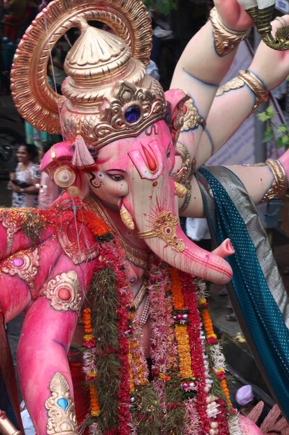 Foto close-up van de god ganesh's afgod