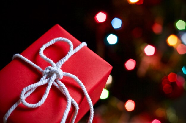 Close-up van de kerstversiering in de doos