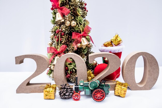 Foto close-up van de kerstversiering op tafel