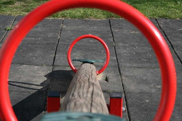 Foto close-up van de rode speeltuin