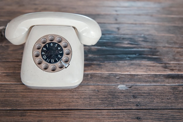 Foto close-up van de telefoon op tafel