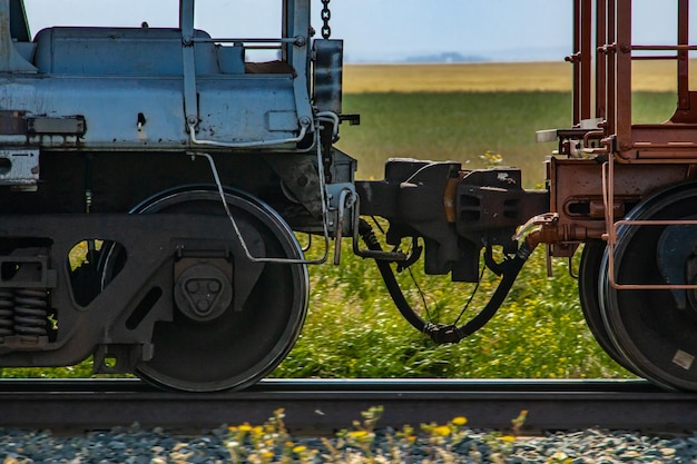 Foto close-up van de trein op het spoor