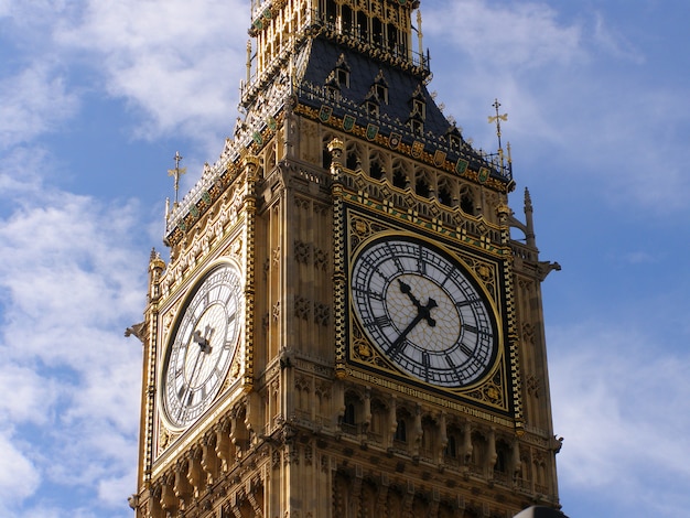 Close-up van de wijzerplaat van de Big Ben, Londen.