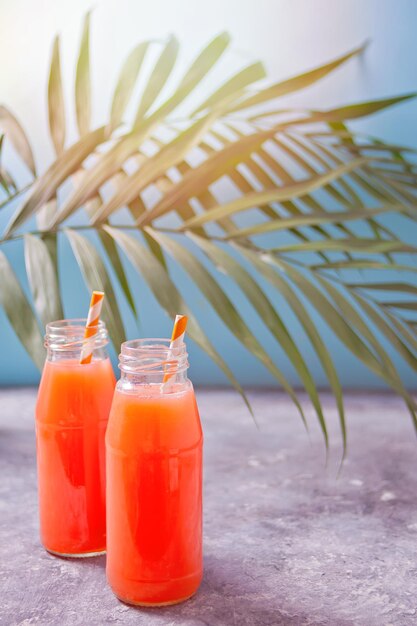 Close-up van drank op tafel