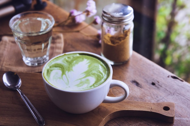 Close-up van drank op tafel