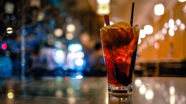 Close-up van drank op tafel