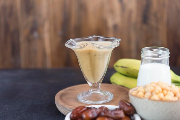 Close-up van drank op tafel