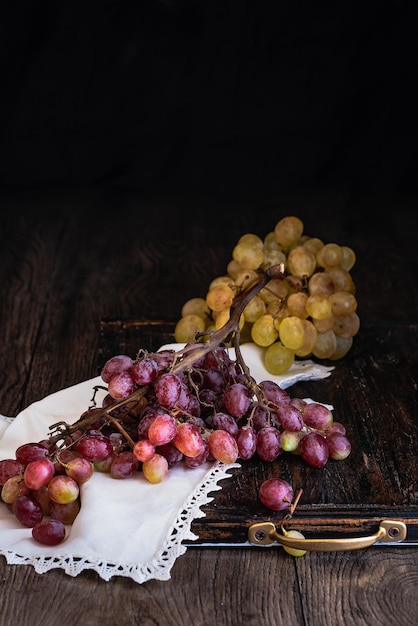 Close-up van druiven op tafel