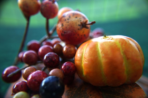 Foto close-up van druiven op tafel