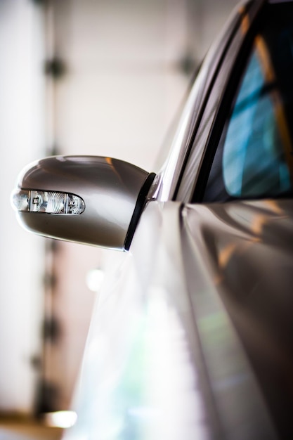 Close-up van een afgekapte auto