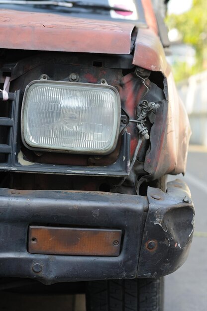 Foto close-up van een auto op straat