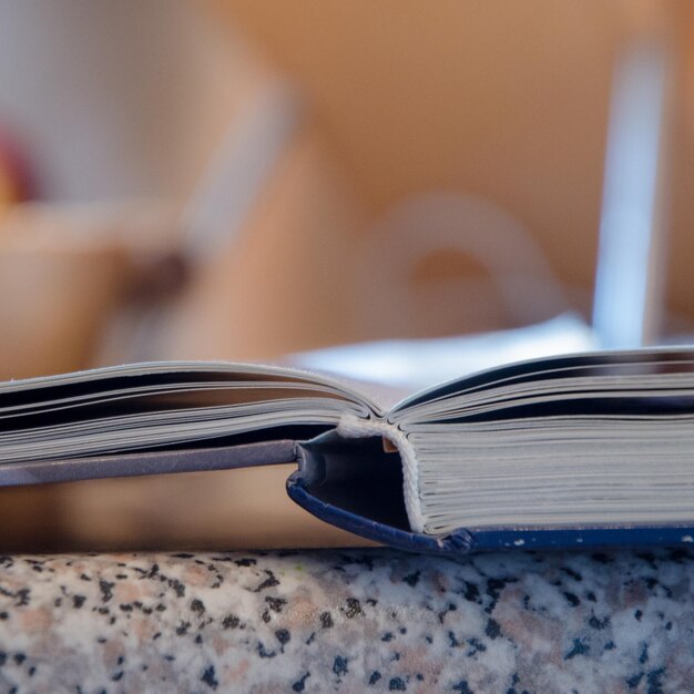 Close-up van een boek op tafel