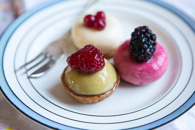 Foto close-up van een dessert op een bord