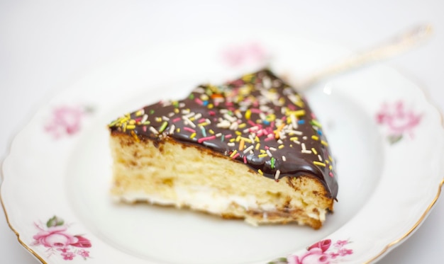 Close-up van een dessert op een bord