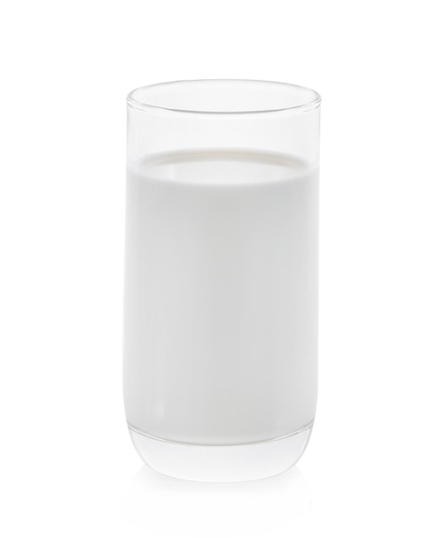 Close-up van een drankje tegen een witte achtergrond