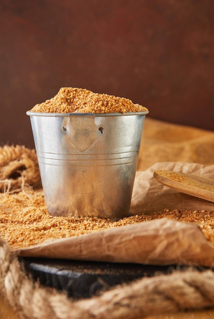 Close-up van een koffiekop op tafel