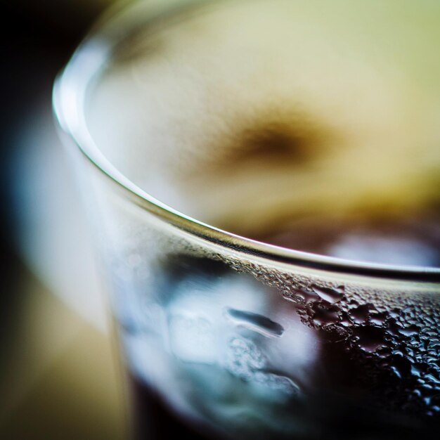 Foto close-up van een koud drankje glas