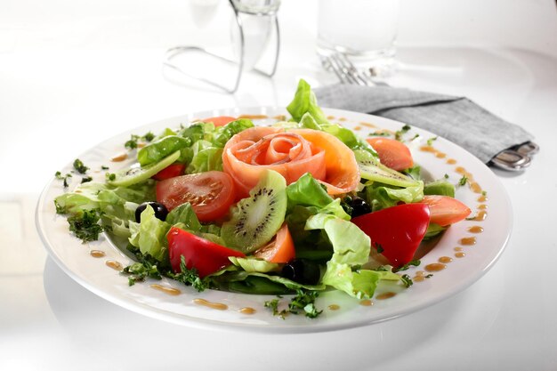 Close-up van een salade op een bord