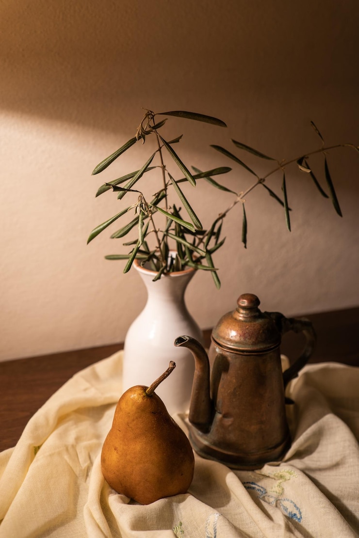 Foto close-up van een vaas op tafel thuis