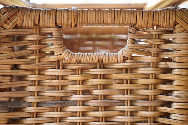 Foto close-up van een wicker mand