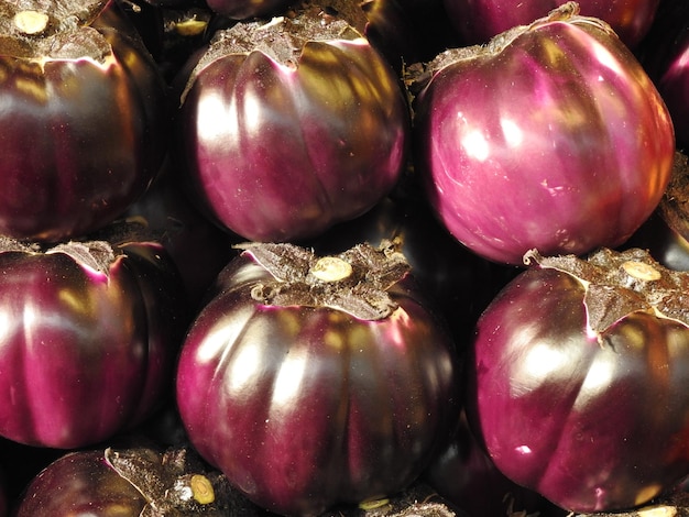 Foto close-up van fruit op de marktstand