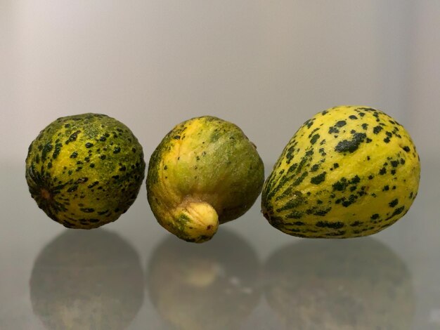 Foto close-up van fruit op tafel