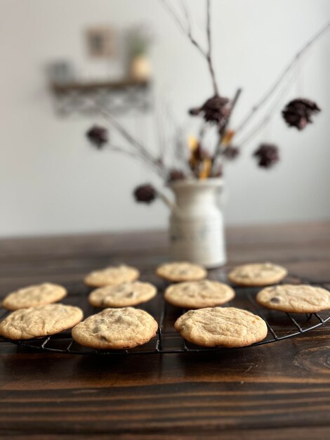 Foto close-up van koekjes op tafel