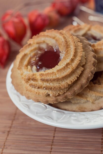 Foto close-up van koekjes op tafel