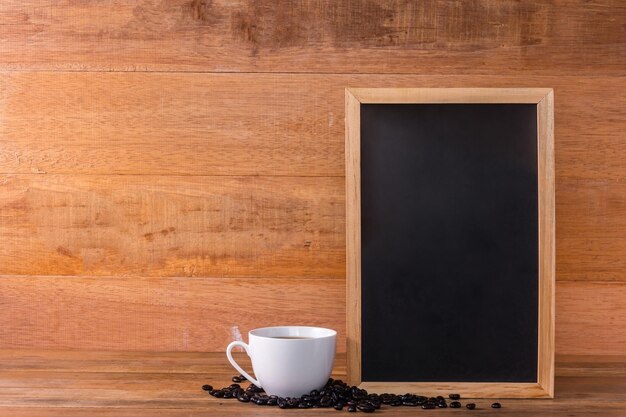 Foto close-up van koffie op tafel