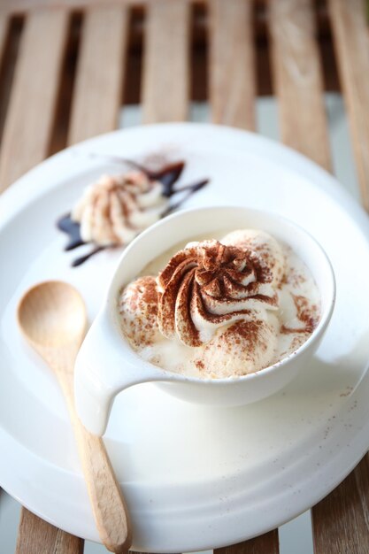 Close-up van koffie op tafel