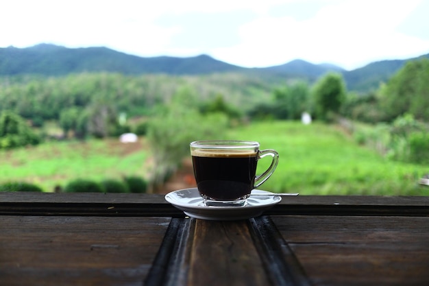 Foto close-up van koffie op tafel