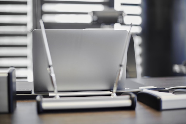 Close-up van laptop op tafel