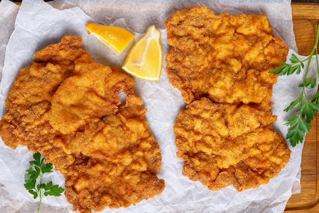 Close-up van lekkere warme schnitzel