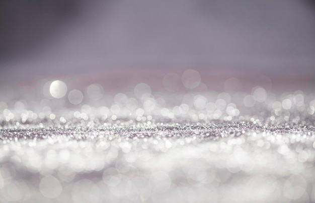 Close-up van natte sneeuw tijdens een zonnige dag