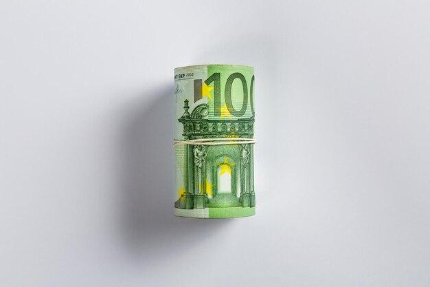 Close-up van papiergeld op een witte achtergrond