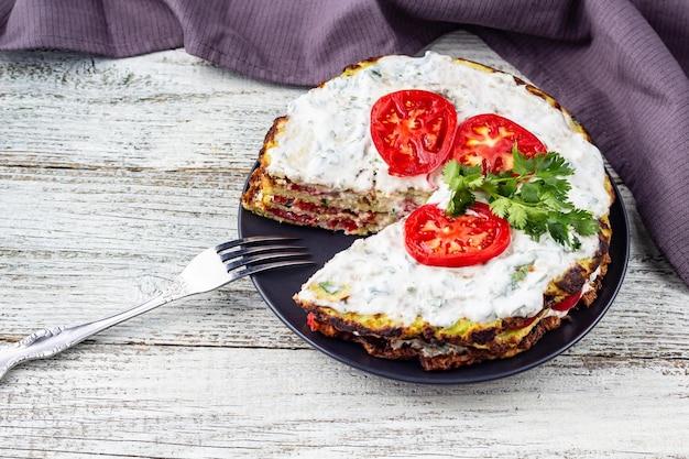 Foto close-up van pizza op tafel