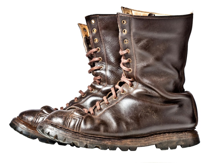 Foto close-up van schoenen tegen een witte achtergrond