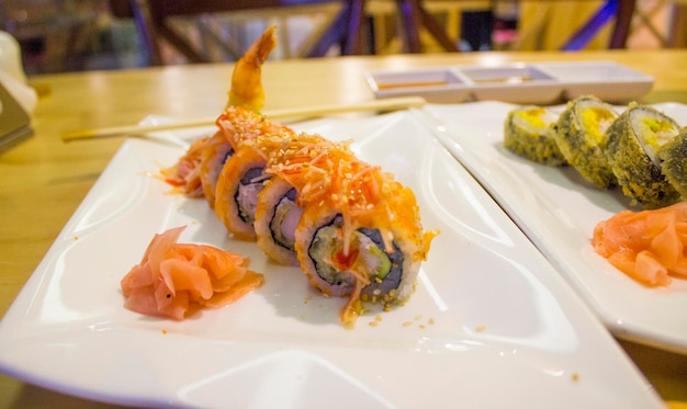 Close-up van sushi op een bord