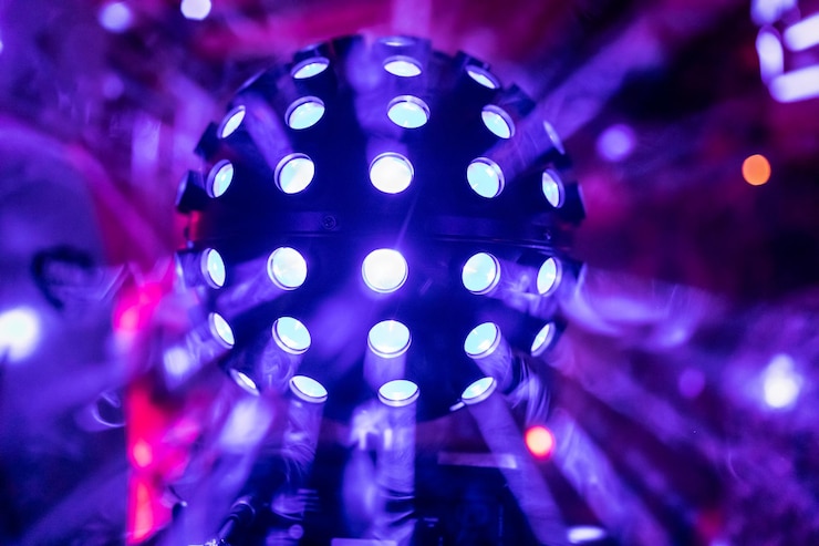 Foto close-up van verlichte gloeilampen
