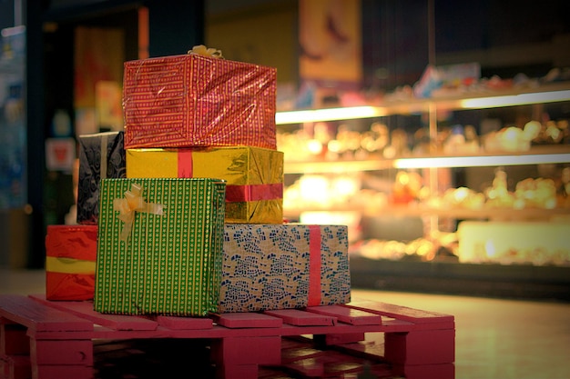 Foto close-up van verpakkte geschenken