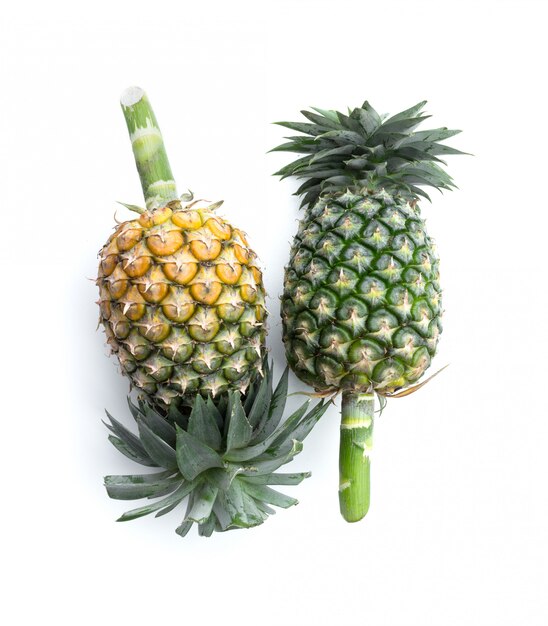 Close-up van verse en rijpe ananas