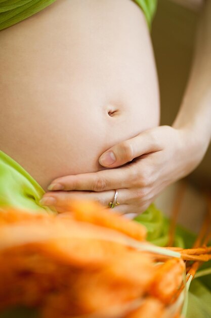 Foto close-up van vrouw met ijs