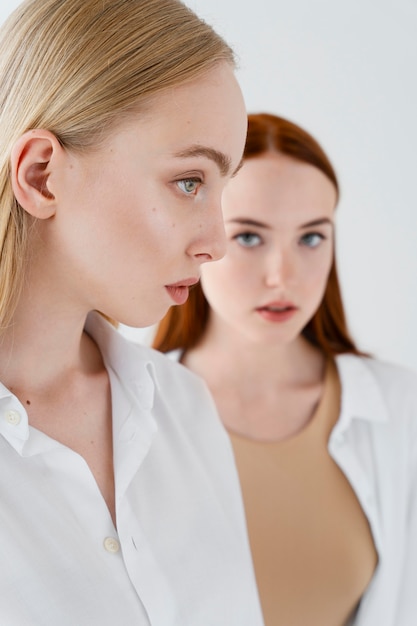 Foto close-up van vrouwen die expressief zijn