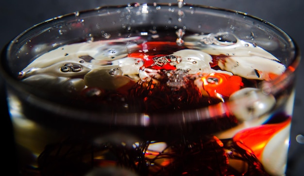 Foto close-up van water in een glazen container