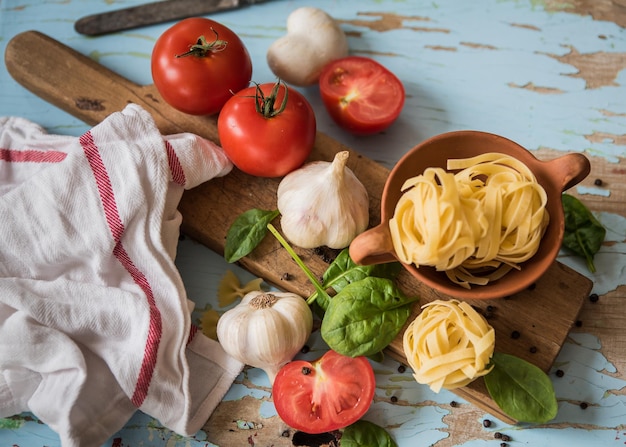 Foto prossimo piano delle verdure sulla tavola